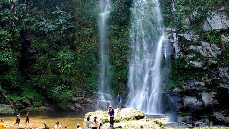 tien-waterfall-in-ha-giang